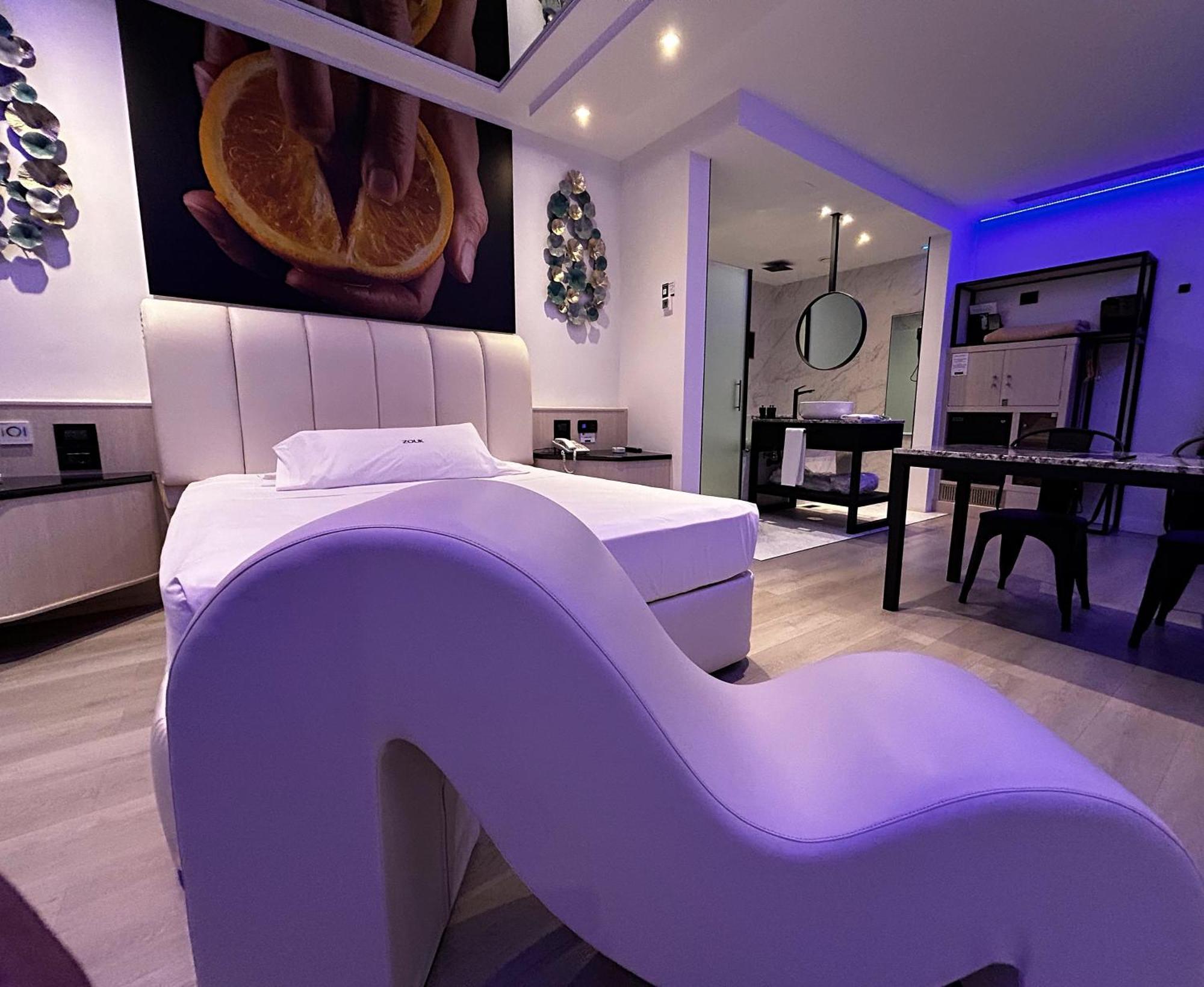 Zouk Hotel (Adults Only) Alcalá de Henares Kültér fotó