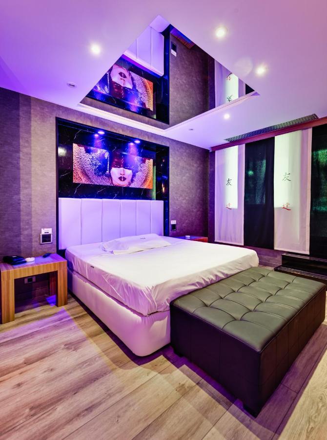 Zouk Hotel (Adults Only) Alcalá de Henares Kültér fotó
